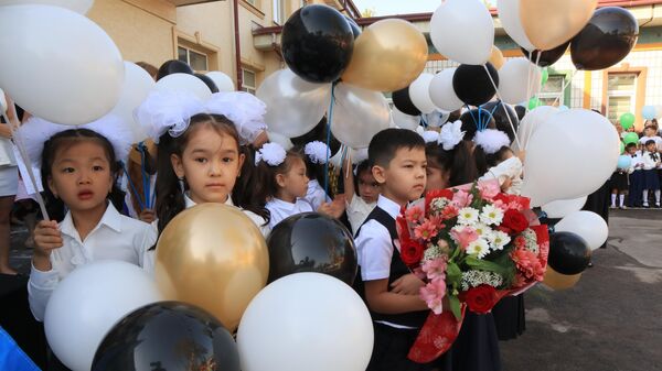 Первое сентября в школах Ташкента - Sputnik Узбекистан
