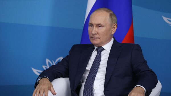 Prezident RF V. Putin prinyal uchastie v VII Vostochnom ekonomicheskom forume - Sputnik O‘zbekiston