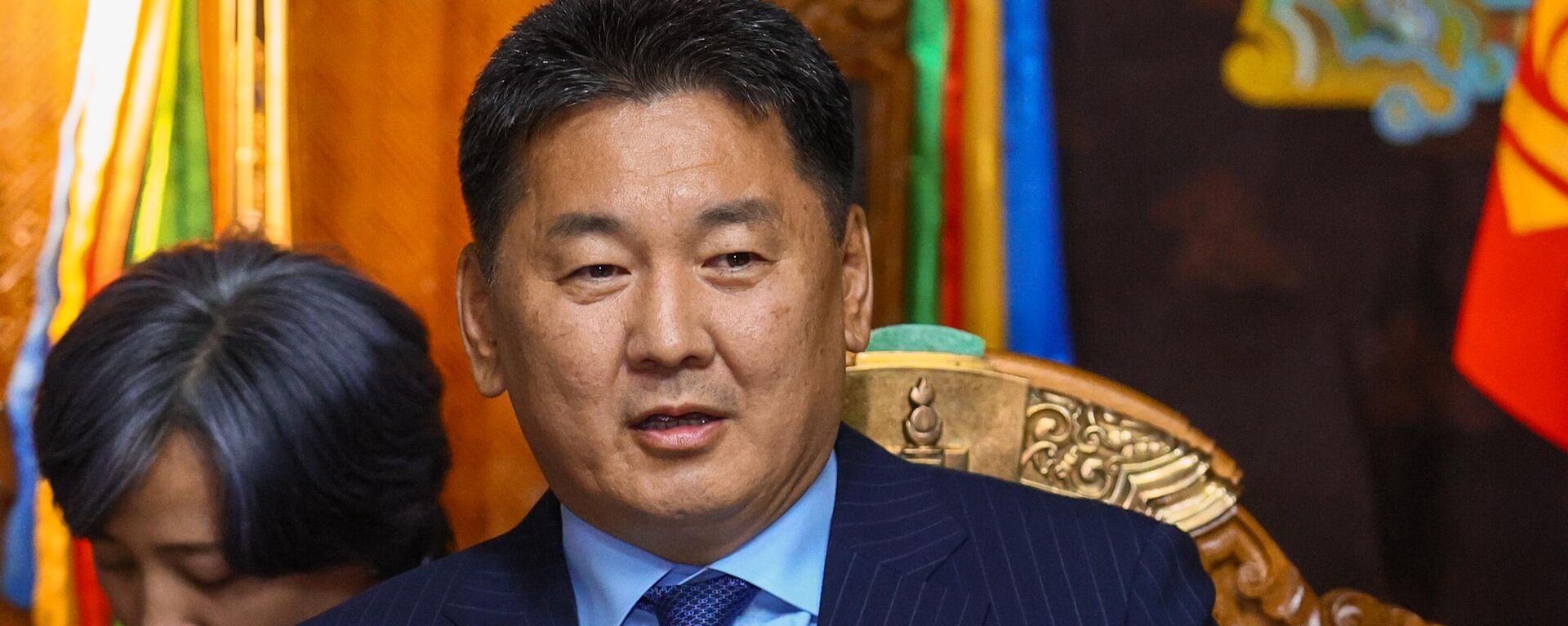 Prezident Mongolii Uxnaagiyn Xurelsux vo vremya vstrechi s ministrom inostrannix del RF Sergeyem Lavrovim v Gosudarstvennom dvorse v Ulan-Batore. - Sputnik O‘zbekiston, 1920, 21.06.2024