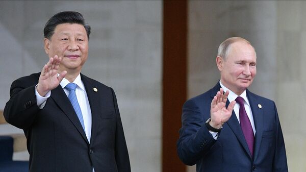  Prezident RF Vladimir Putin i predsedatel Kitayskoy Narodnoy Respubliki (KNR) Si Szinpin, arxivnoe foto - Sputnik O‘zbekiston
