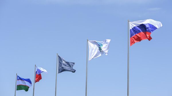 Samarkand, ukrashenniy flagami i simvolikoy sammita ShOS-2022 - Sputnik O‘zbekiston