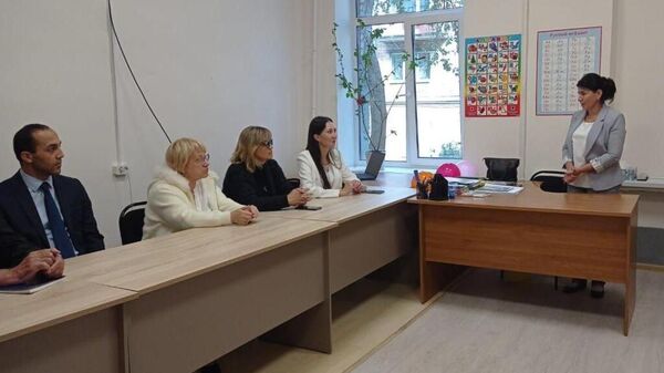 В Приморье открылся учебный центр для мигрантов из Узбекистана. - Sputnik Узбекистан