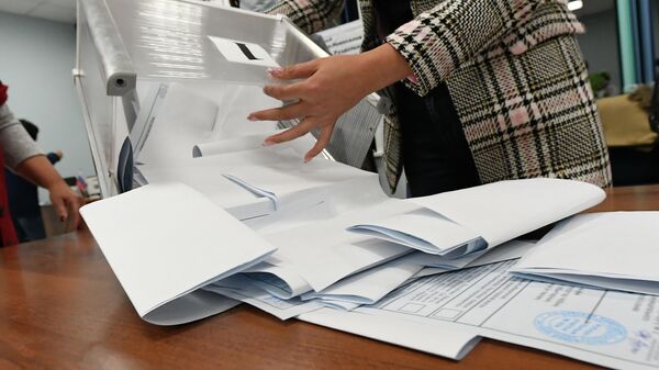 Подсчет голосов по итогам выборов - Sputnik Узбекистан