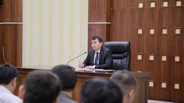 Ходжаев поручил решить проблемы бизнесменов в сфере транспорта и логистики - Sputnik Узбекистан