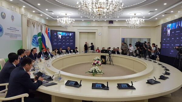 В Ташкенте начала свою работу Международная конференция Самаркандский саммит ШОС: вклад в региональную и международную безопасность, устойчивое развитие   - Sputnik Узбекистан