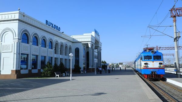 Бухара. Железнодорожный вокзал - Sputnik Ўзбекистон