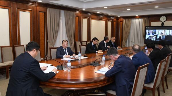 Состоялось заседание Комитета Сената по вопросам международных отношений, внешнеэкономических связей, иностранных инвестиций и туризма - Sputnik Узбекистан