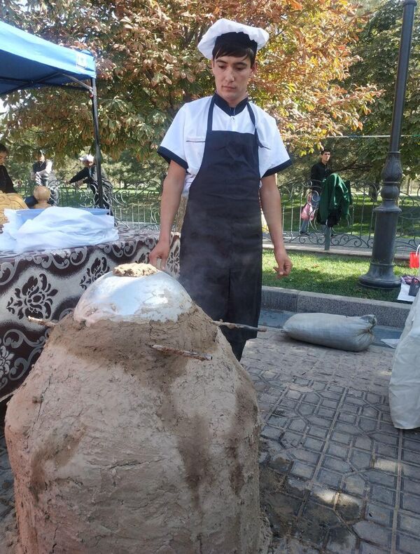 Kak proxodit Mejdunarodniy gastronomicheskiy festival v Samarkande  - Sputnik O‘zbekiston