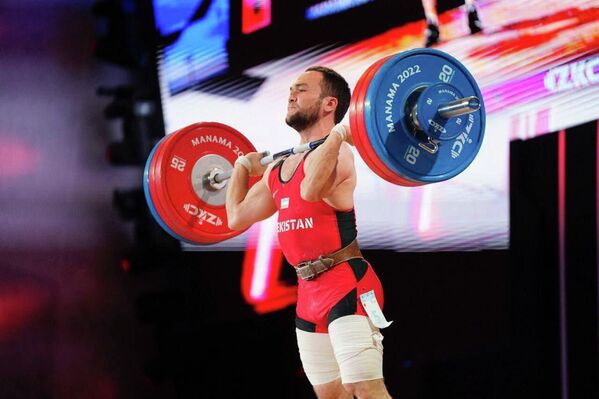 Адхамжон Эргашев стал абсолютным чемпионом по тяжёлой атлетике в Бахрейне - Sputnik Ўзбекистон