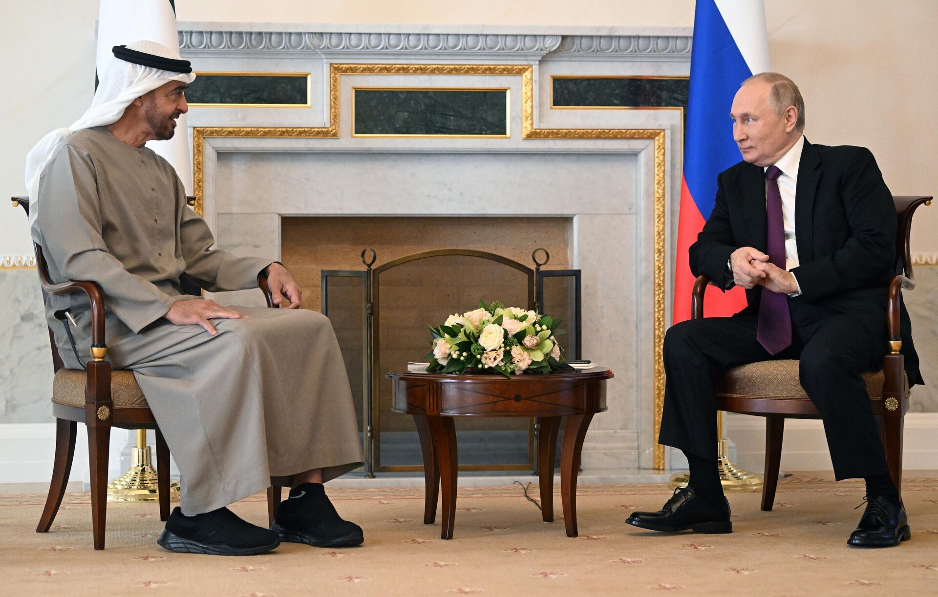 Vstrecha prezidenta RF V. Putina s prezidentom OAE M. ben Zaidom Al Naxayanom - Sputnik O‘zbekiston, 1920, 16.08.2023