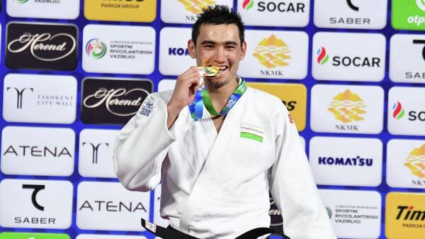 Музаффарбек Турабоев стал чемпионом мира по дзюдо. Церемония награждения - Sputnik Узбекистан