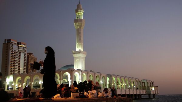 Закат у мечети в Джидде, Саудовская Аравия - Sputnik Узбекистан