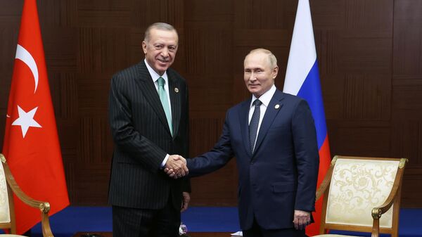 Vladimir Putin va Rejep Tayip Erdog‘an - Sputnik O‘zbekiston