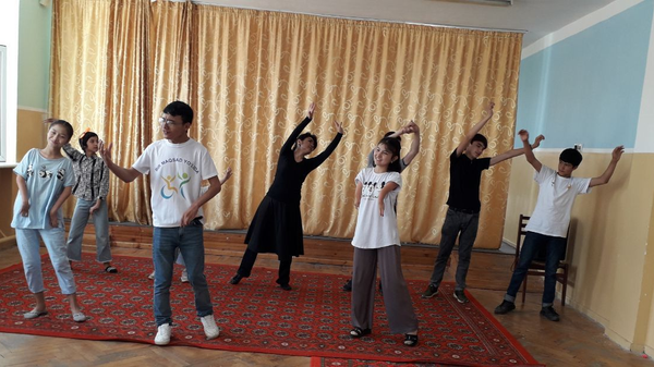 Инклюзивный танец - Sputnik Узбекистан