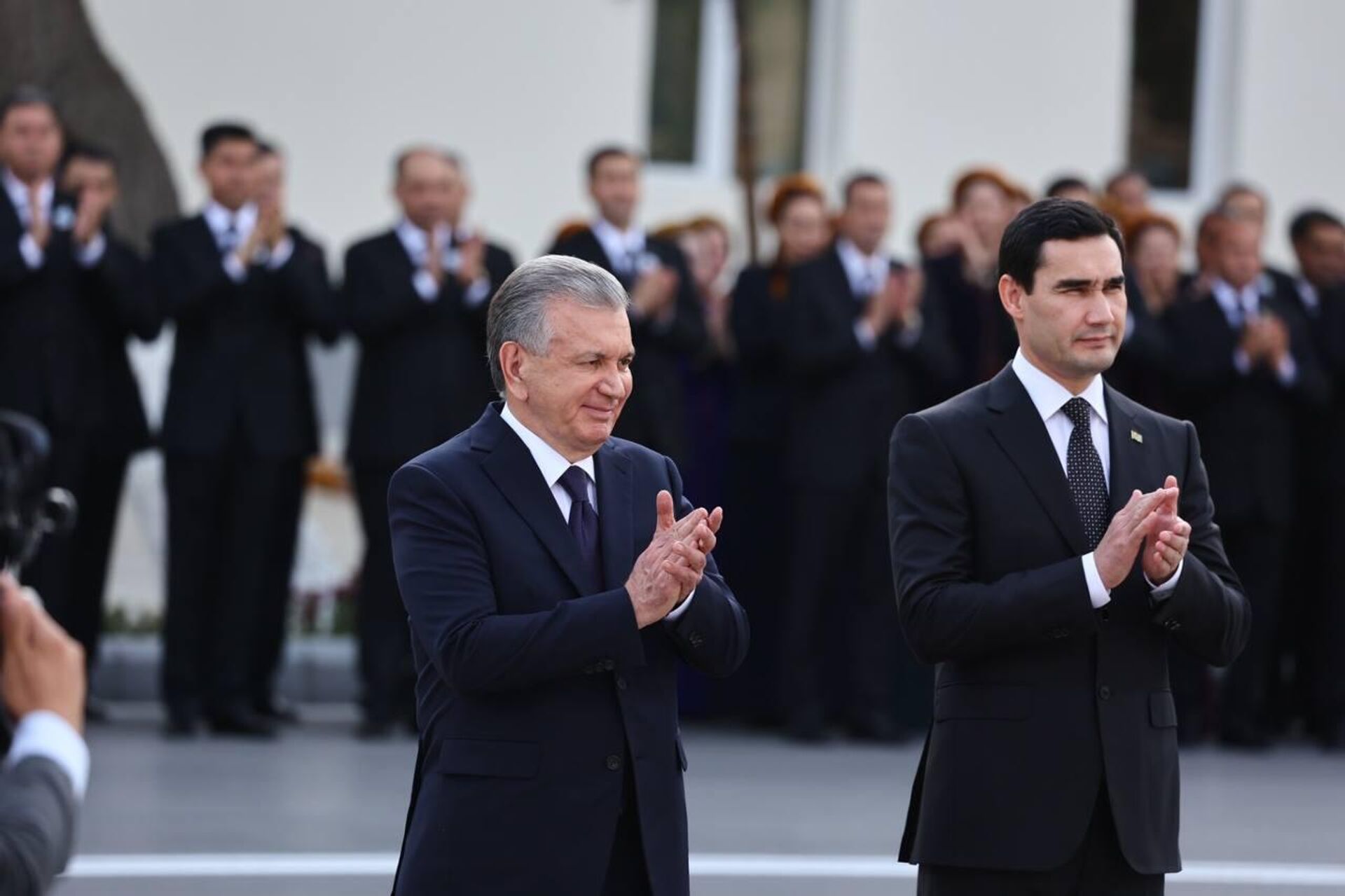 Shavkat Mirziyeyev i Serdar Berdimuxamedov torjestvenno otkrili Tashkentskiy park v Ashxabade - Sputnik O‘zbekiston, 1920, 24.07.2024