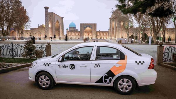 Онлайн-сервис заказа поездок Yandex Go - Sputnik Узбекистан