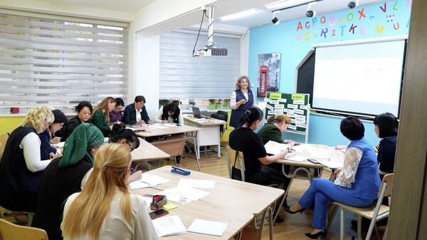 Узбекистан тестирует финские стандарты образования для начальной школы - Sputnik Узбекистан