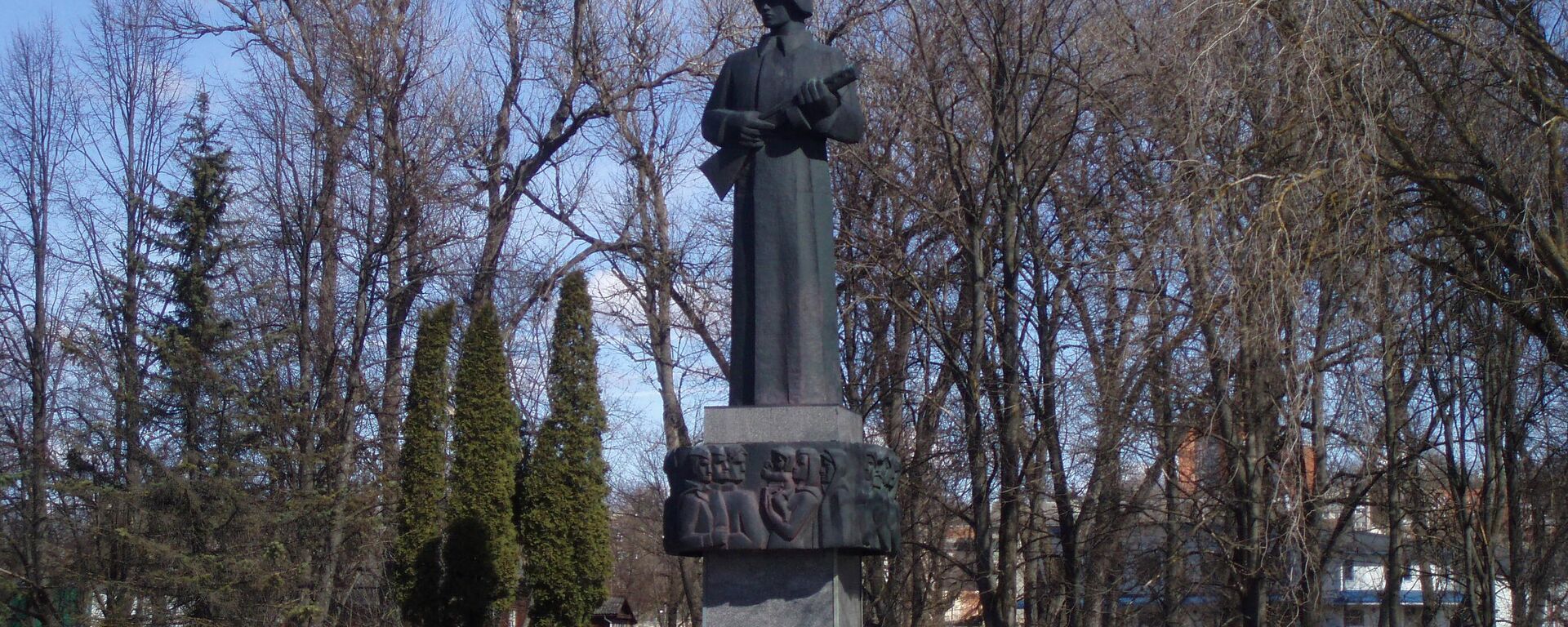 Памятник Освободителям Резекне в Латвии - Sputnik Ўзбекистон, 1920, 09.11.2022