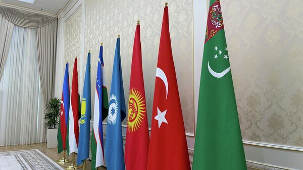 Флаги стран-участниц Организации тюркских государств - Sputnik Ўзбекистон