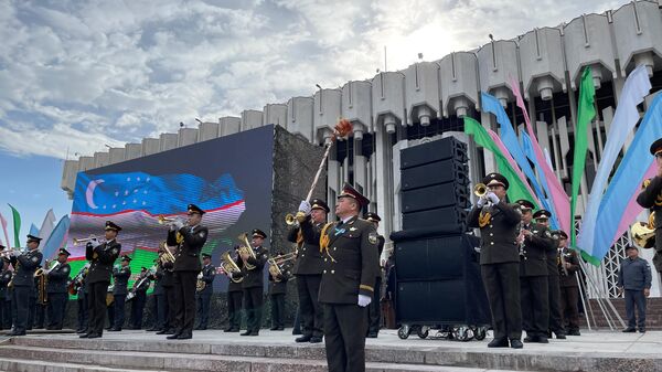 Празднование Дня государственного флага в Ташкенте - Sputnik Узбекистан