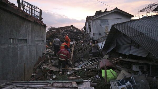 Последствия землетрясения в провинции Западная Ява, Индонезия - Sputnik Ўзбекистон