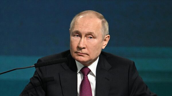 Prezident RF V. Putin prinyal uchastie v mejdunarodnoy konferensii Puteshestvie v mir iskusstvennogo intellekta - Sputnik O‘zbekiston