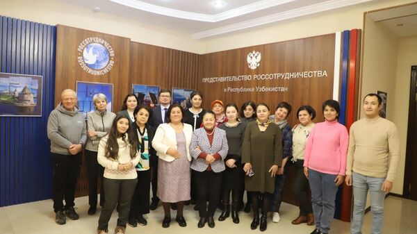 В Ташкенте прошел форум по детскому инклюзивному образованию  - Sputnik Узбекистан