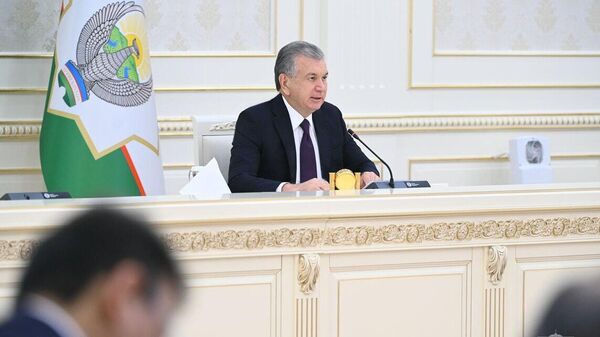 Шавкат Мирзиёев проводит совещание  - Sputnik Узбекистан