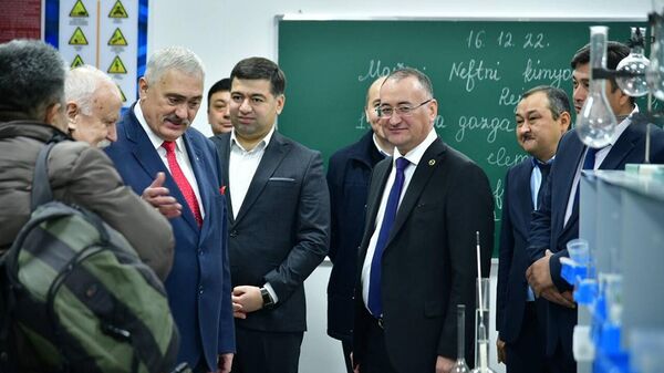 В Бухаре открылось региональное подготовительное отделение Российского государственного университета нефти и газа  - Sputnik Узбекистан