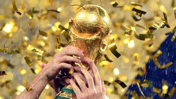Кубок чемпионата мира по футболу, архивное фото - Sputnik Ўзбекистон