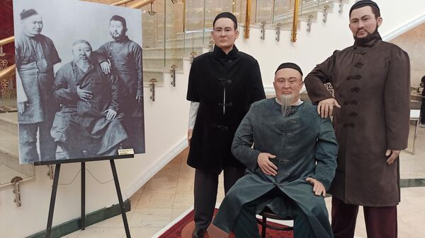 В Ташкенте проходит выставка, посвященная творчеству великого казахского писателя Абая - Sputnik Узбекистан