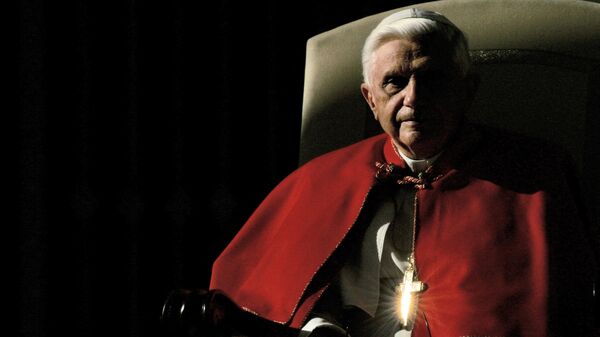 Papa rimskiy Benedikt XVI. Arxivnoe foto  - Sputnik O‘zbekiston