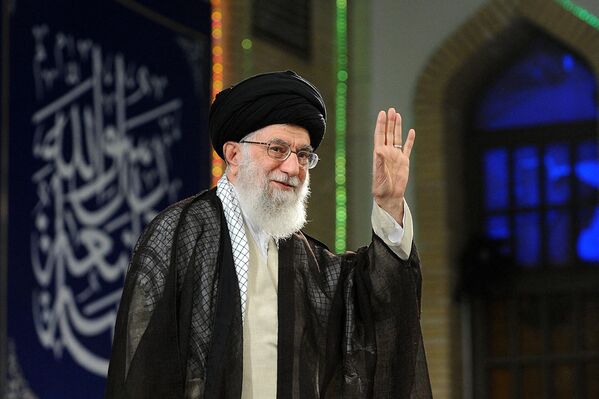 Иранский политик Али Хаменеи родился 17 июля 1939 года.  - Sputnik Узбекистан