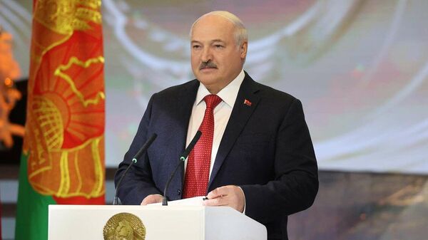 Президент Беларуси Александр Лукашенко
 - Sputnik Ўзбекистон