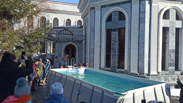Как православные отметили Крещение в Ташкенте - Sputnik Узбекистан