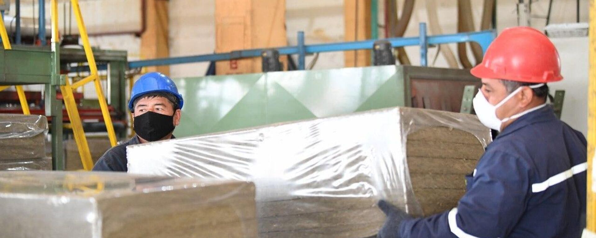 Производство энергосберегающих стройматериалов - Sputnik Ўзбекистон, 1920, 03.12.2025