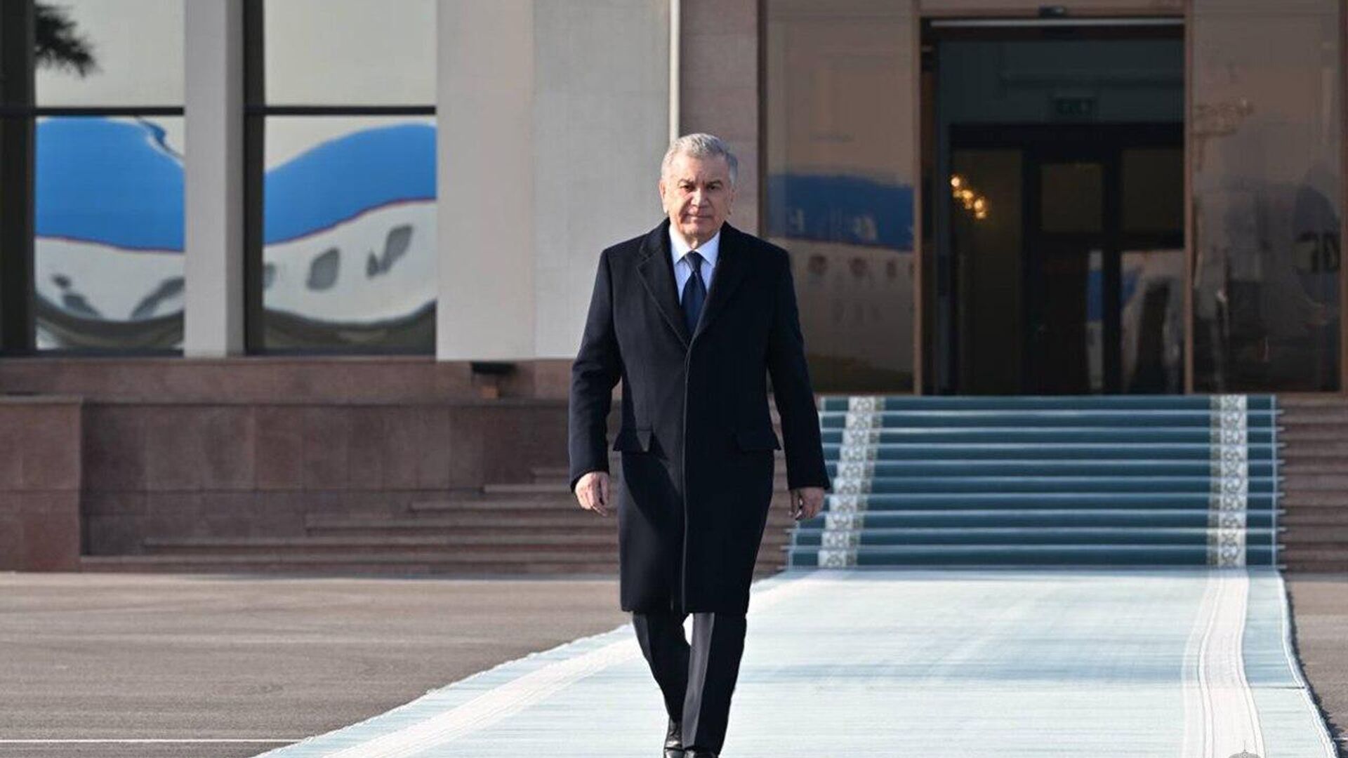 Prezident Uzbekistana Shavkat Mirziyoyev otbыl v Kыrgыzstan. - Sputnik Oʻzbekiston, 1920, 01.02.2023