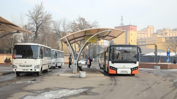 Автобус - Sputnik Узбекистан