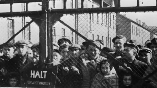 1945 йил 27 январь куни Совет қўшинлари Освенцим асирларини озод этди - Sputnik Ўзбекистон