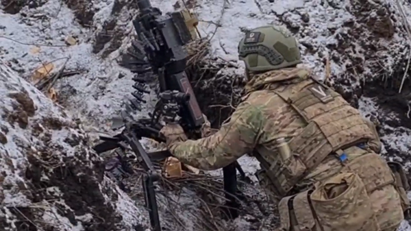 Российские десантники во время боя с украинскими диверсантами - Sputnik Ўзбекистон