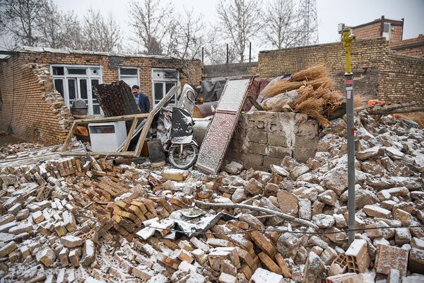 Многие жилые здания были разрушены. - Sputnik Узбекистан