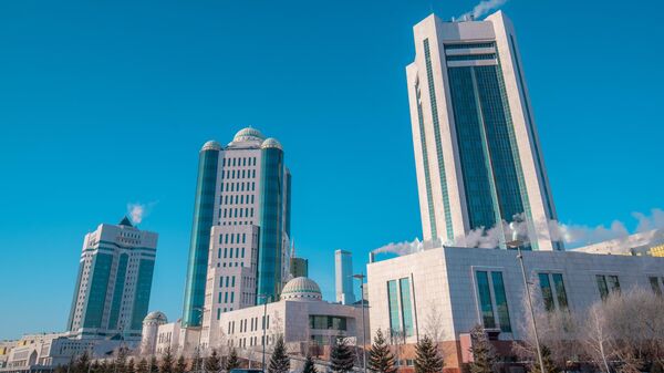 Здания парламента Казахстана в Астане - Sputnik Ўзбекистон
