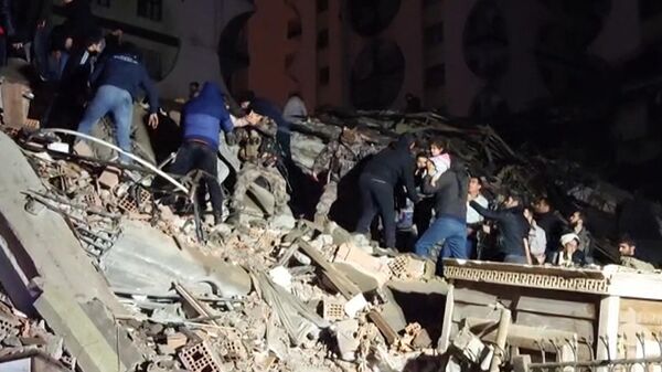 Разрушения после землетрясения в турецком Диярбакыре - Sputnik Ўзбекистон