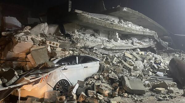 Разрушения после землетрясения в сирийском Азмарине  - Sputnik Ўзбекистон
