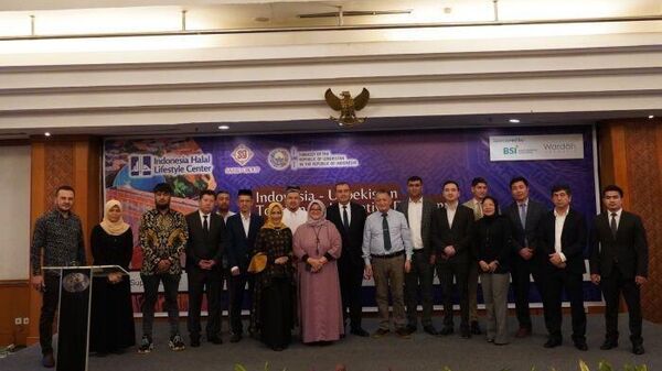 Узбекистан и Индонезия провели конференцию по туризму, бизнесу и культуре в Джакарте. - Sputnik Ўзбекистон