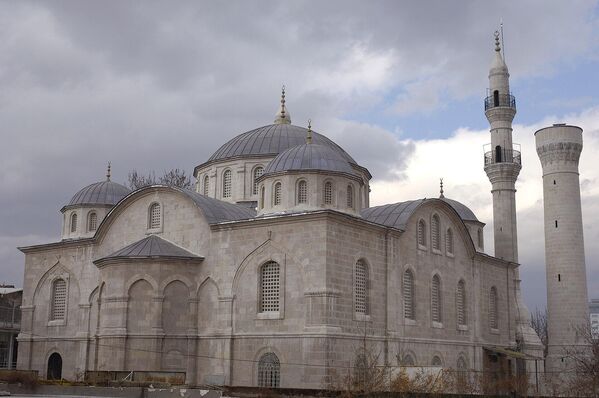 Мечеть Haji Yusuf в Малатье, Турция, до землетрясения. - Sputnik Узбекистан