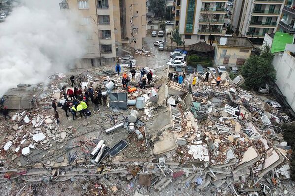Разрушения в городе Кахраманмараш, Турция, 6 февраля 2023 года. - Sputnik Узбекистан