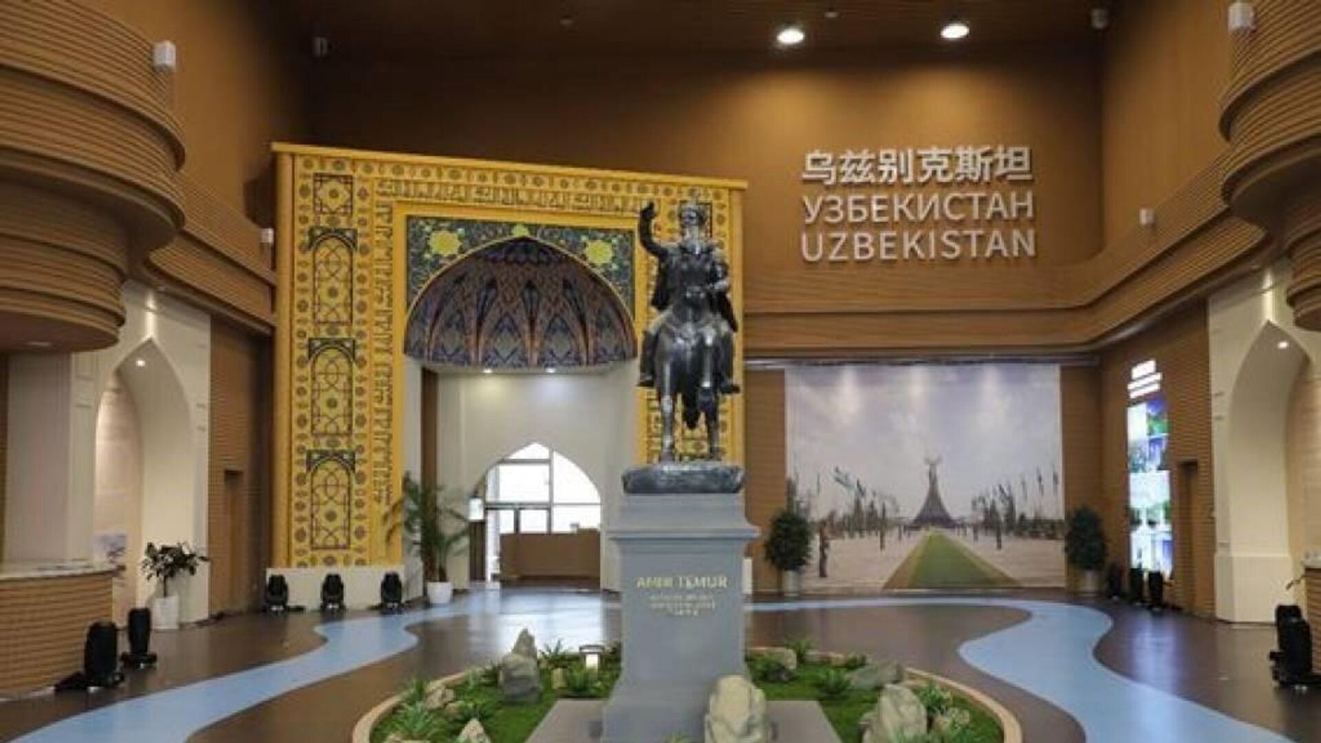 Павильон Узбекистана открылся в Китайском Международном выставочном центре Циндао. - Sputnik Узбекистан, 1920, 20.02.2023