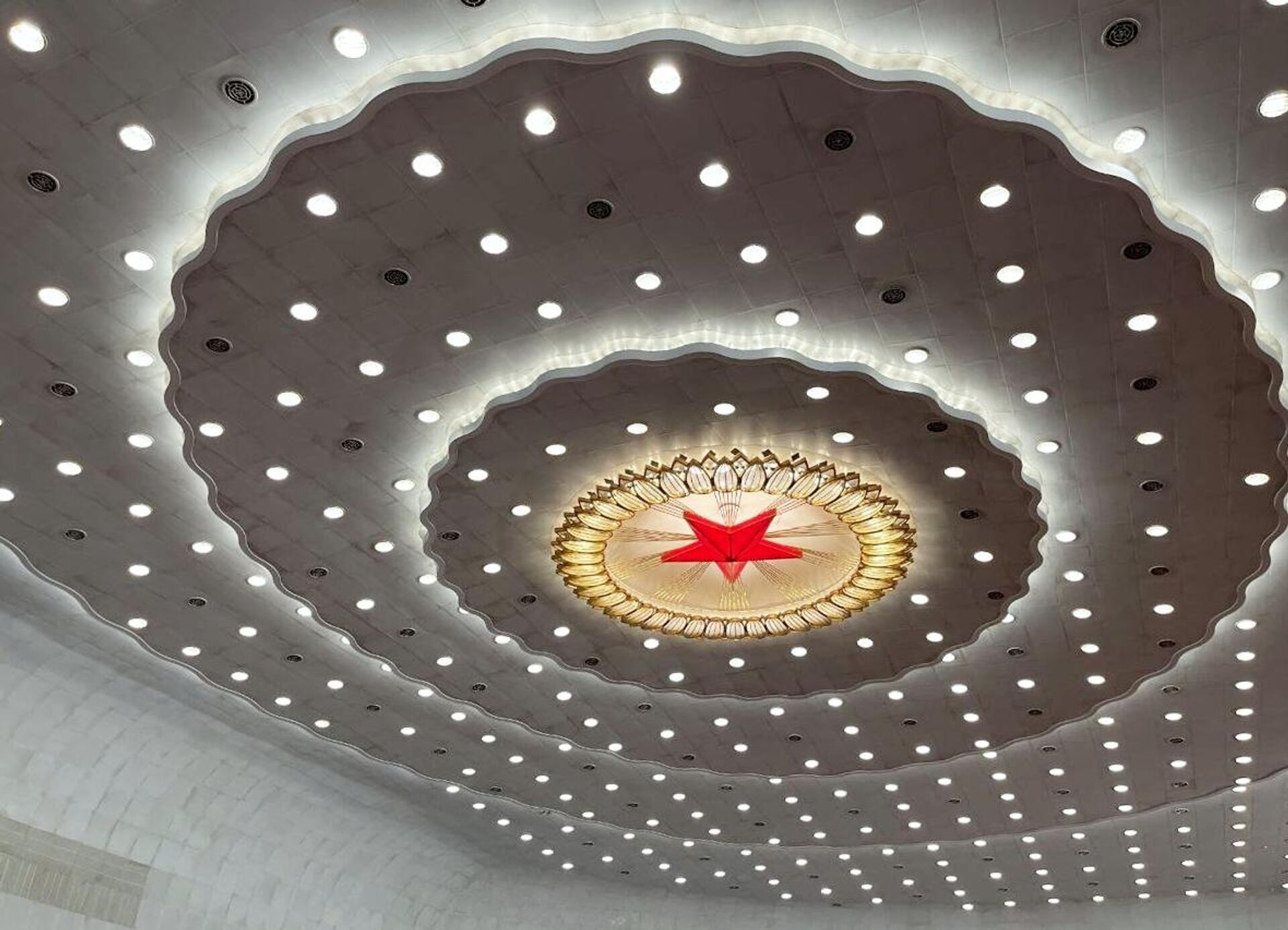 В Пекине открылась ежегодная сессия Всекитайского собрания народных представителей - Sputnik Ўзбекистон, 1920, 06.03.2023