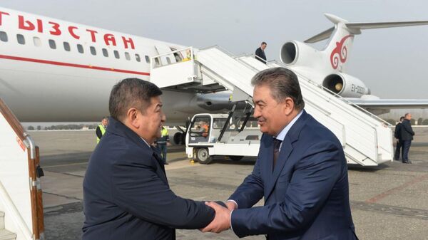 Глава Кабинета министров Кыргызстана Акылбек Жапаров во время визита в Узбекистан  - Sputnik Ўзбекистон